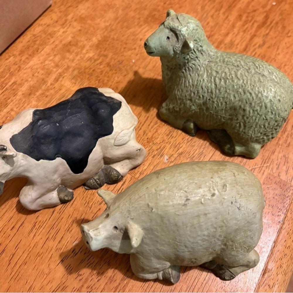 Primitive Hand-Painted Farm Animal Trio in Black, Cream, and Green